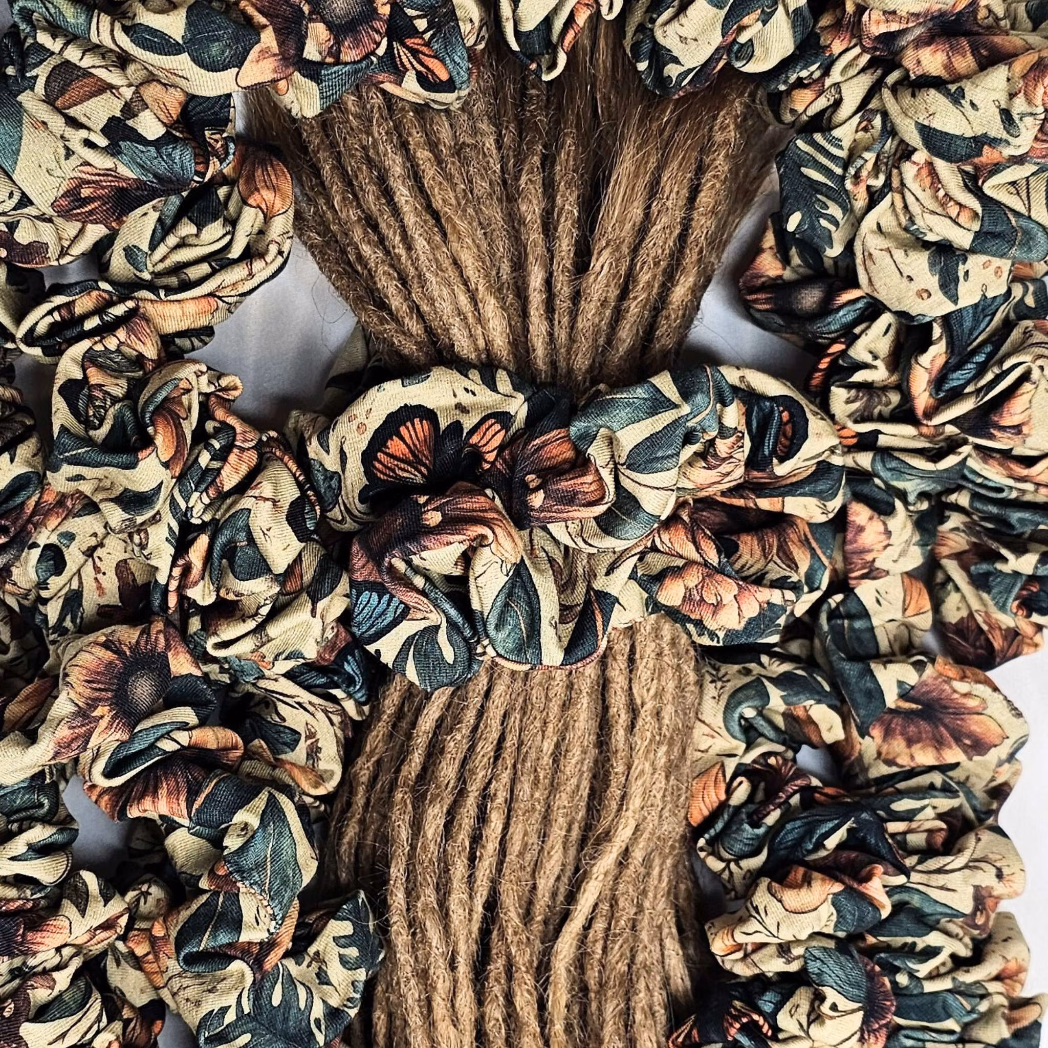 "Flora" XL Scrunchie Dreadsnodd