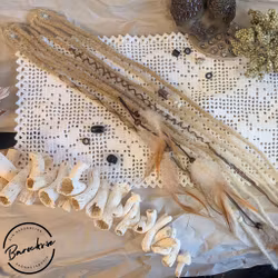 "Devi" Blond Clip-Ins