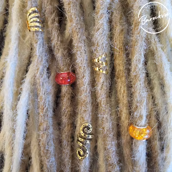 "Natsu" Dreadsmycken Guld Mix 5-pack