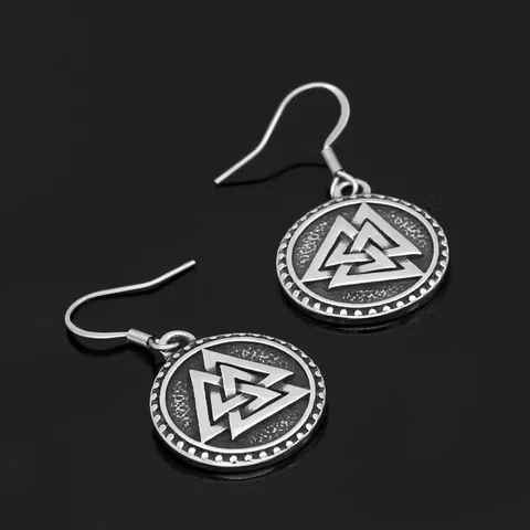 Korvakoru Valknut