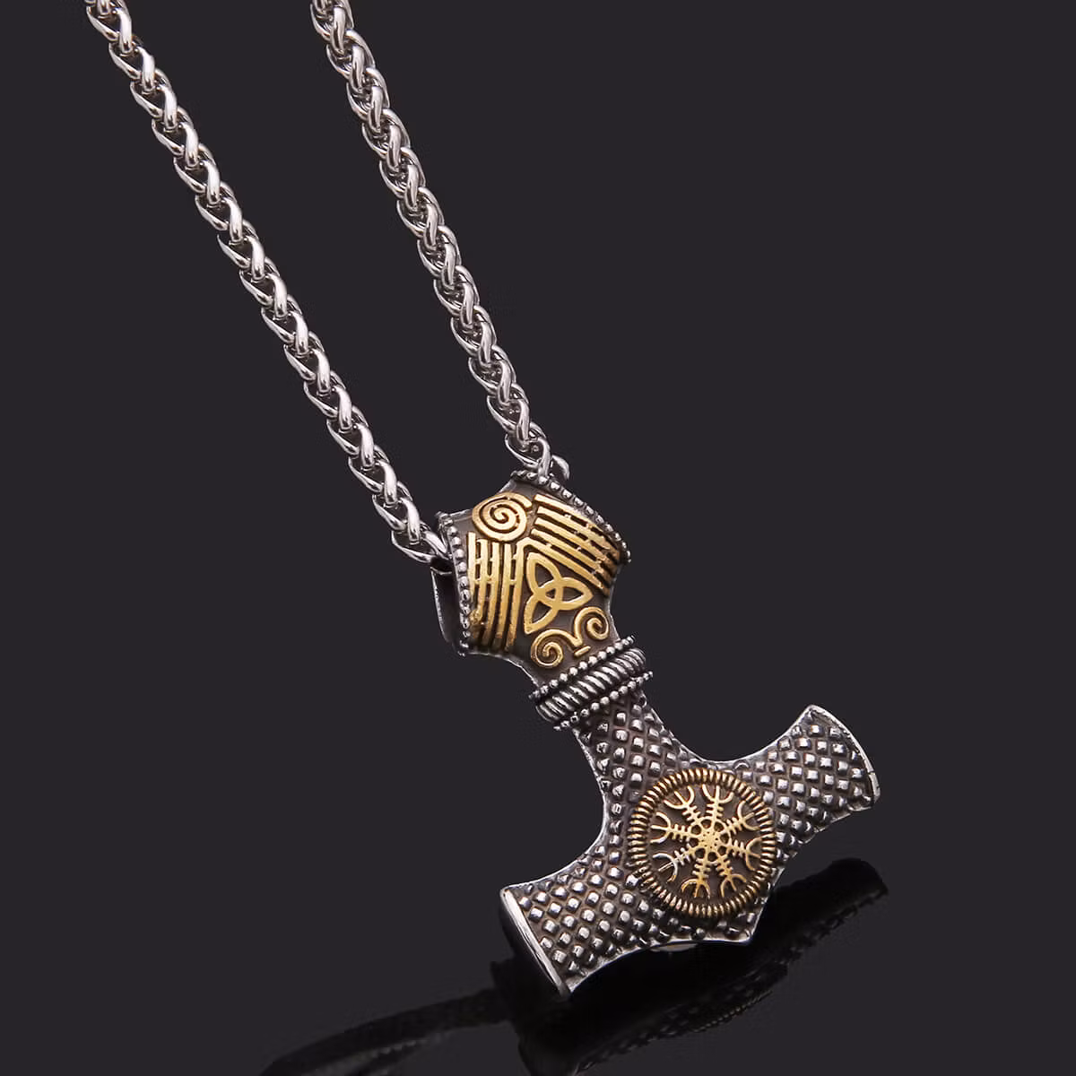 Necklace Thor Aeigushjalmur