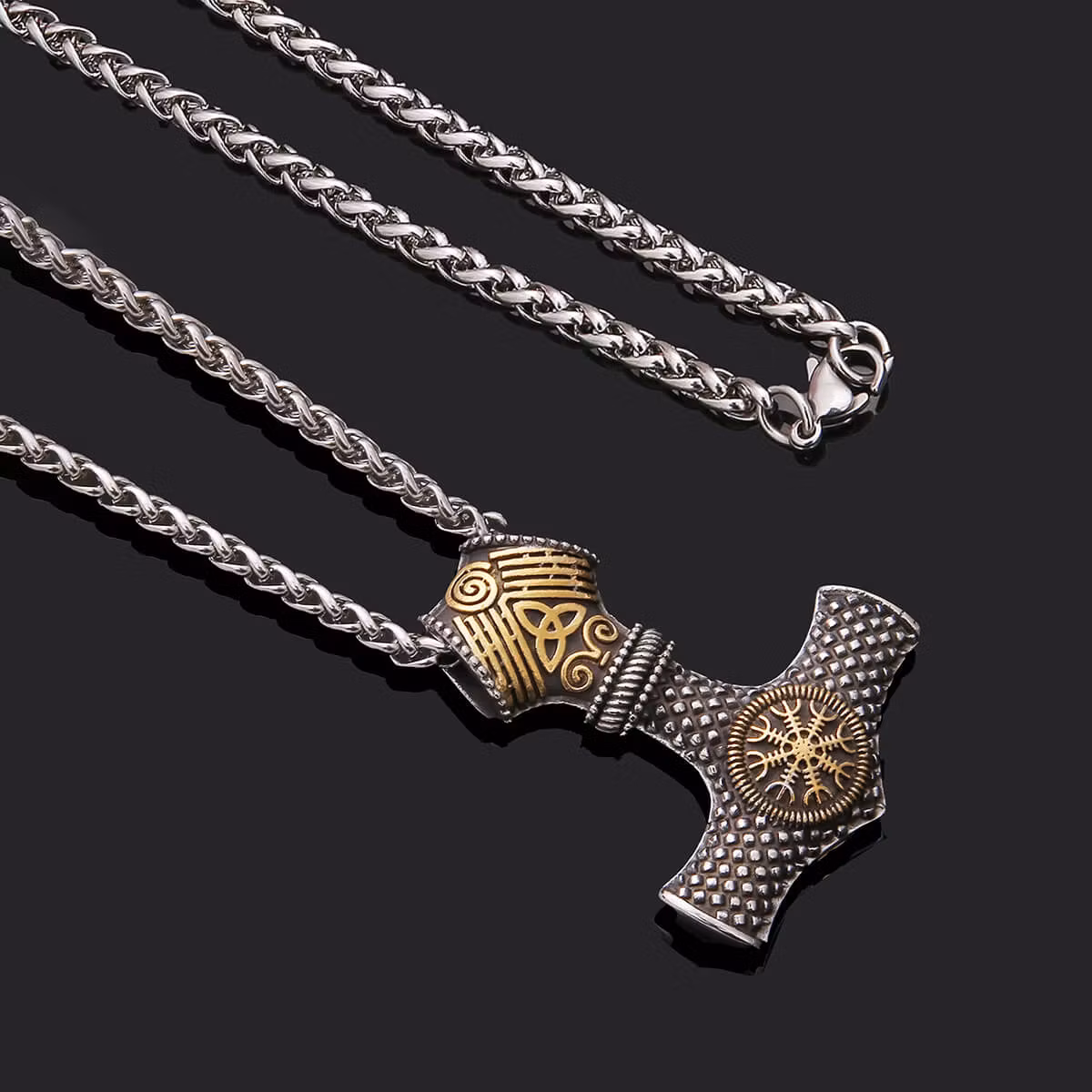 Necklace Thor Aeigushjalmur