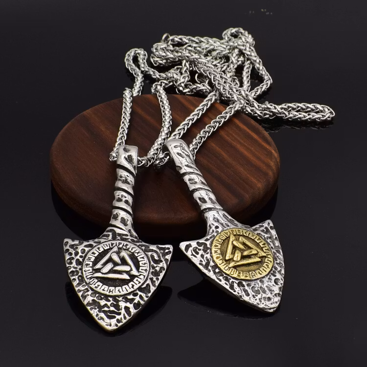 Halsband Valknut Spear
