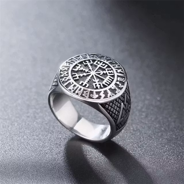 Ring Vegvisir (Multiple Colors)