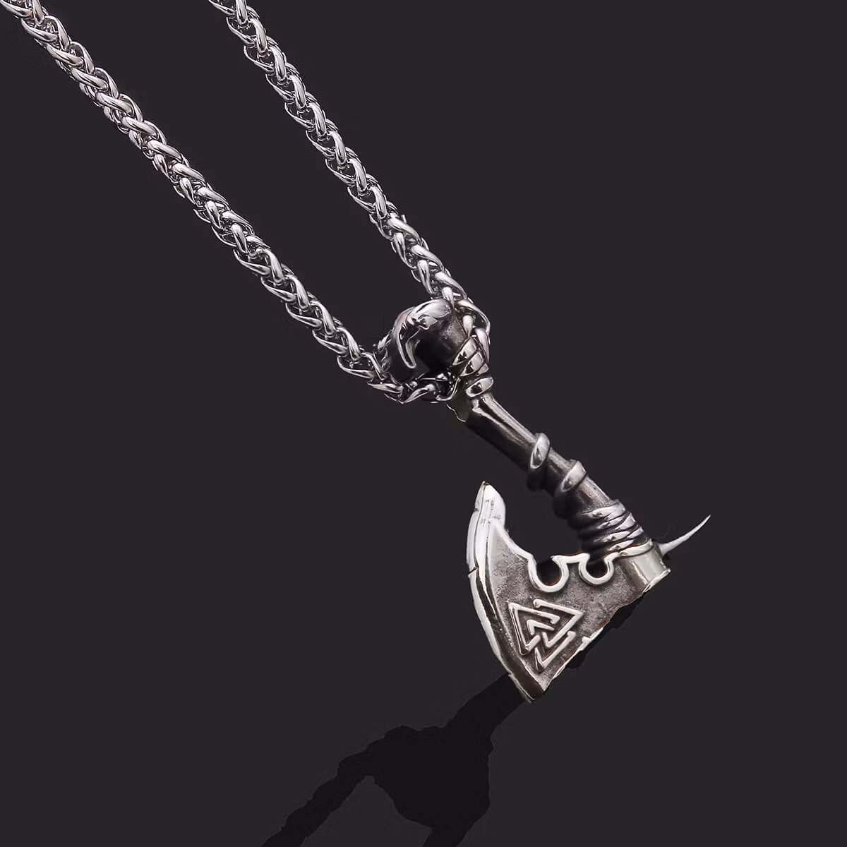 Halsband Axe Valknut
