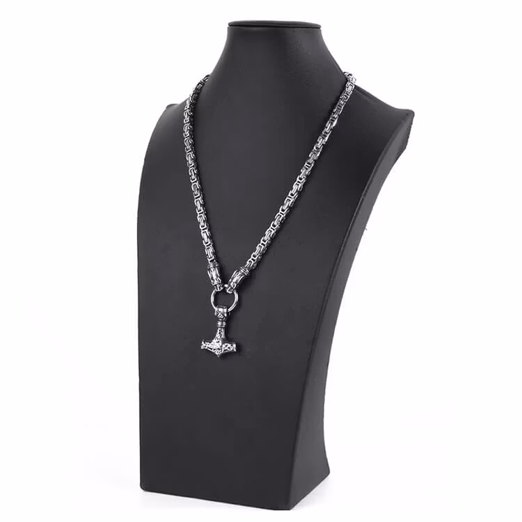 Necklace Odd