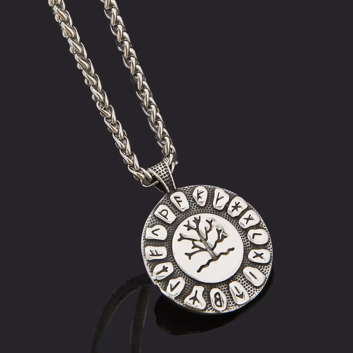 Halsband Yggdrasil Futhark