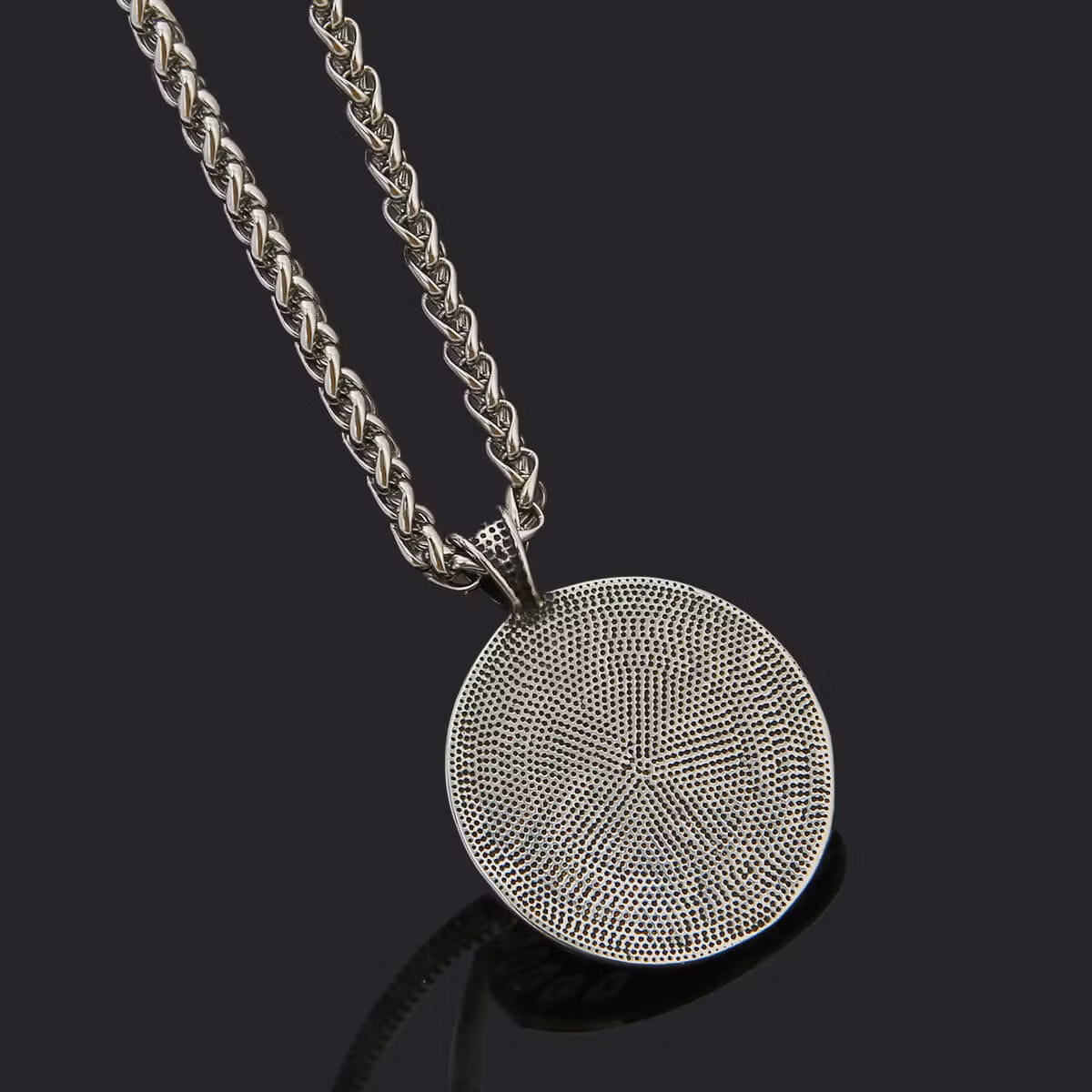 Halsband Yggdrasil Futhark