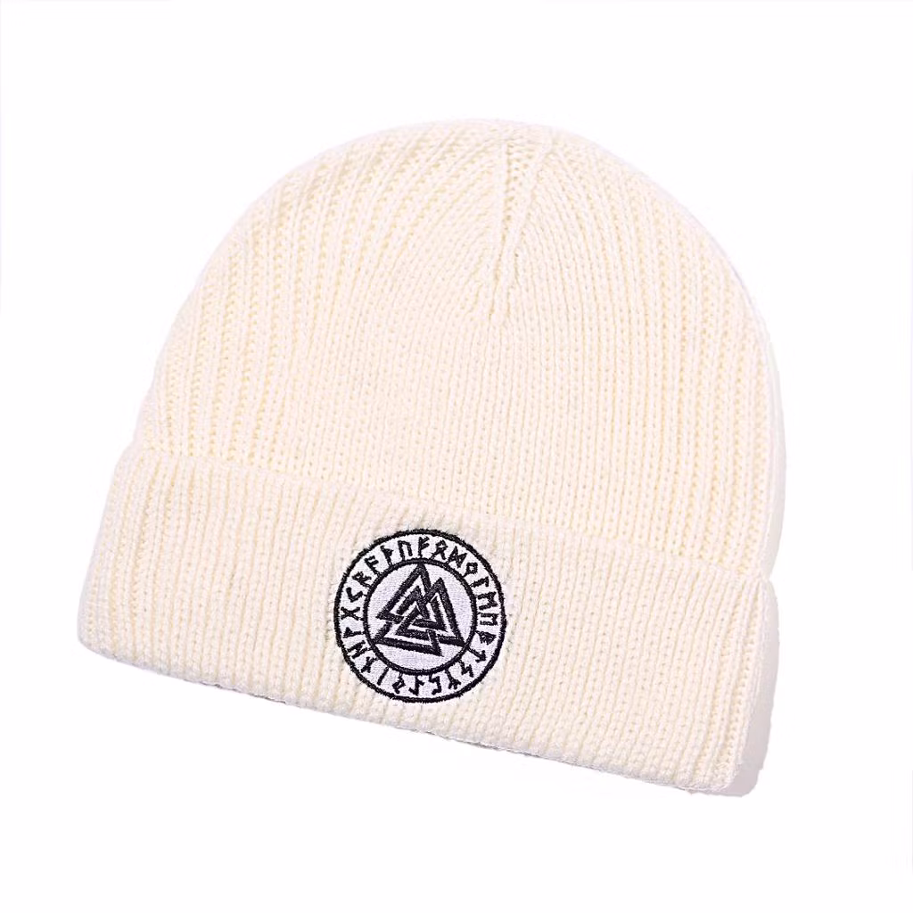 Mössa Valknut Runskrift