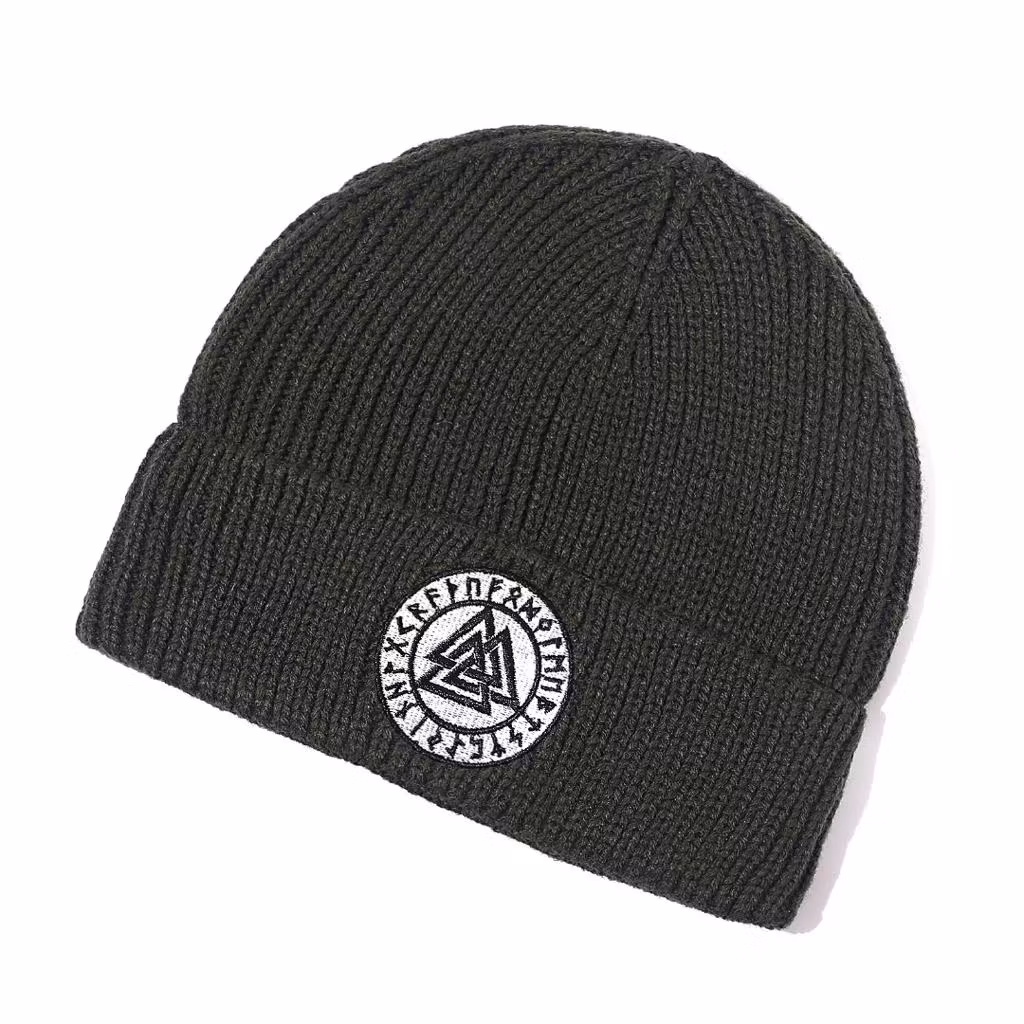 Mössa Valknut Runskrift