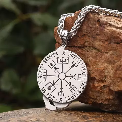 Halsband Vegvisir Skull