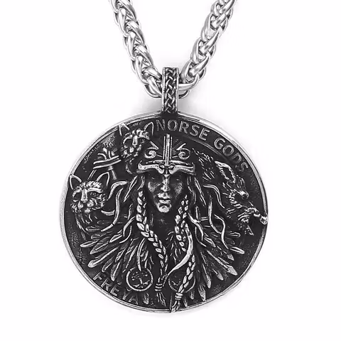 Necklace Freyja Vegvisir