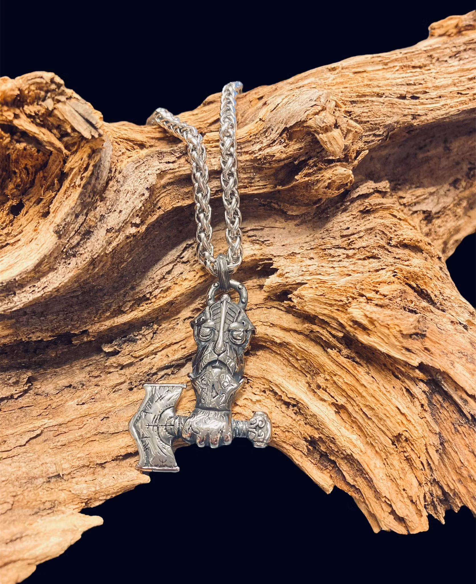 Halsband Járnglófar