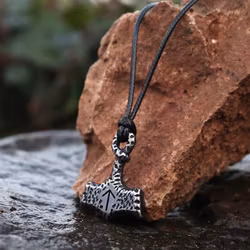 Halsband Tiwas