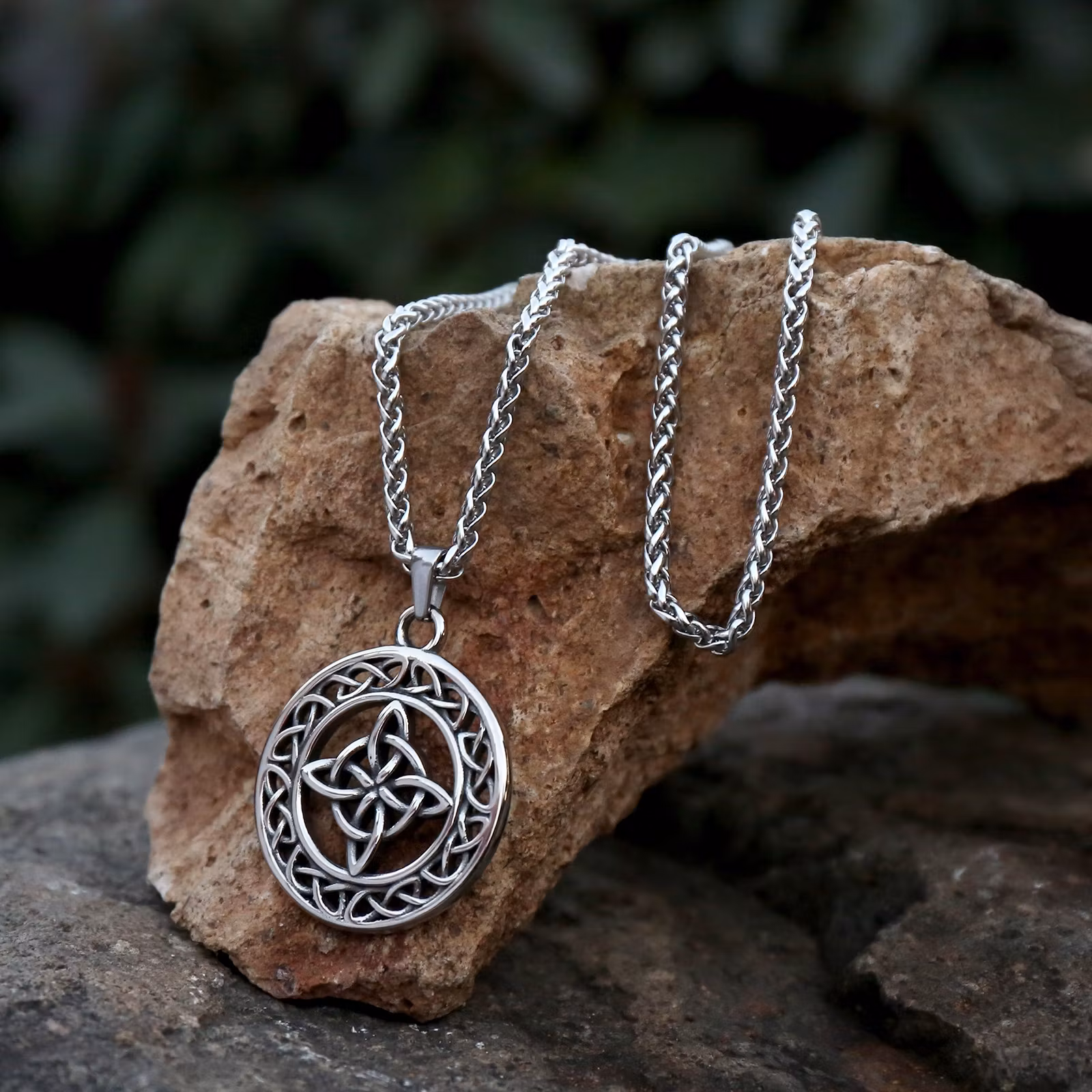 Necklace Midgårdsring