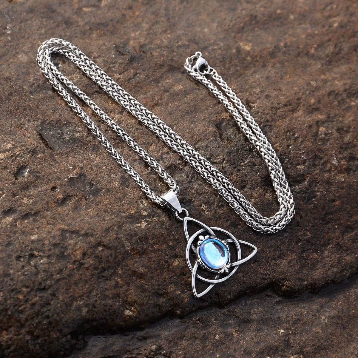 Halsband Måntriquetra