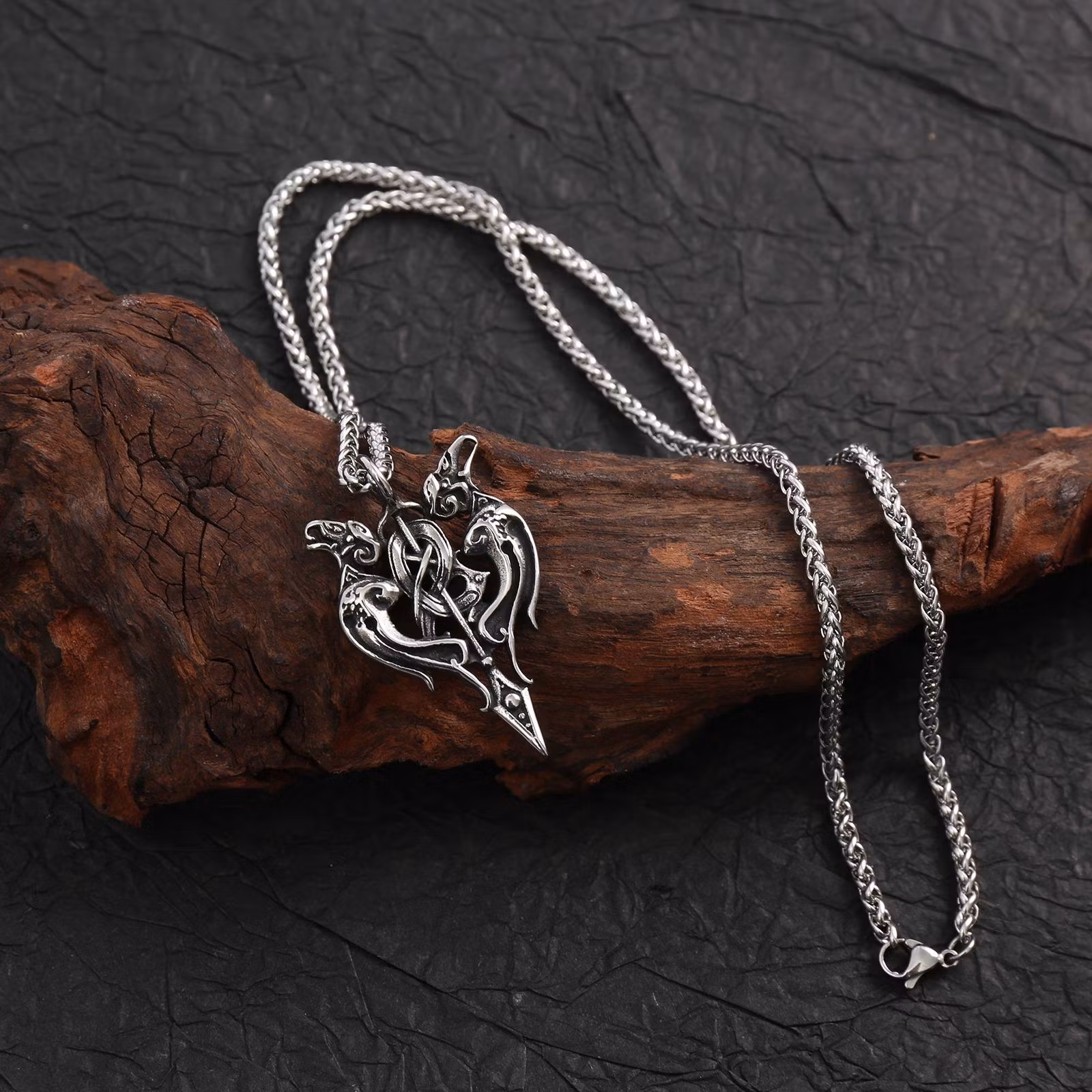 Halsband Odens Korpar