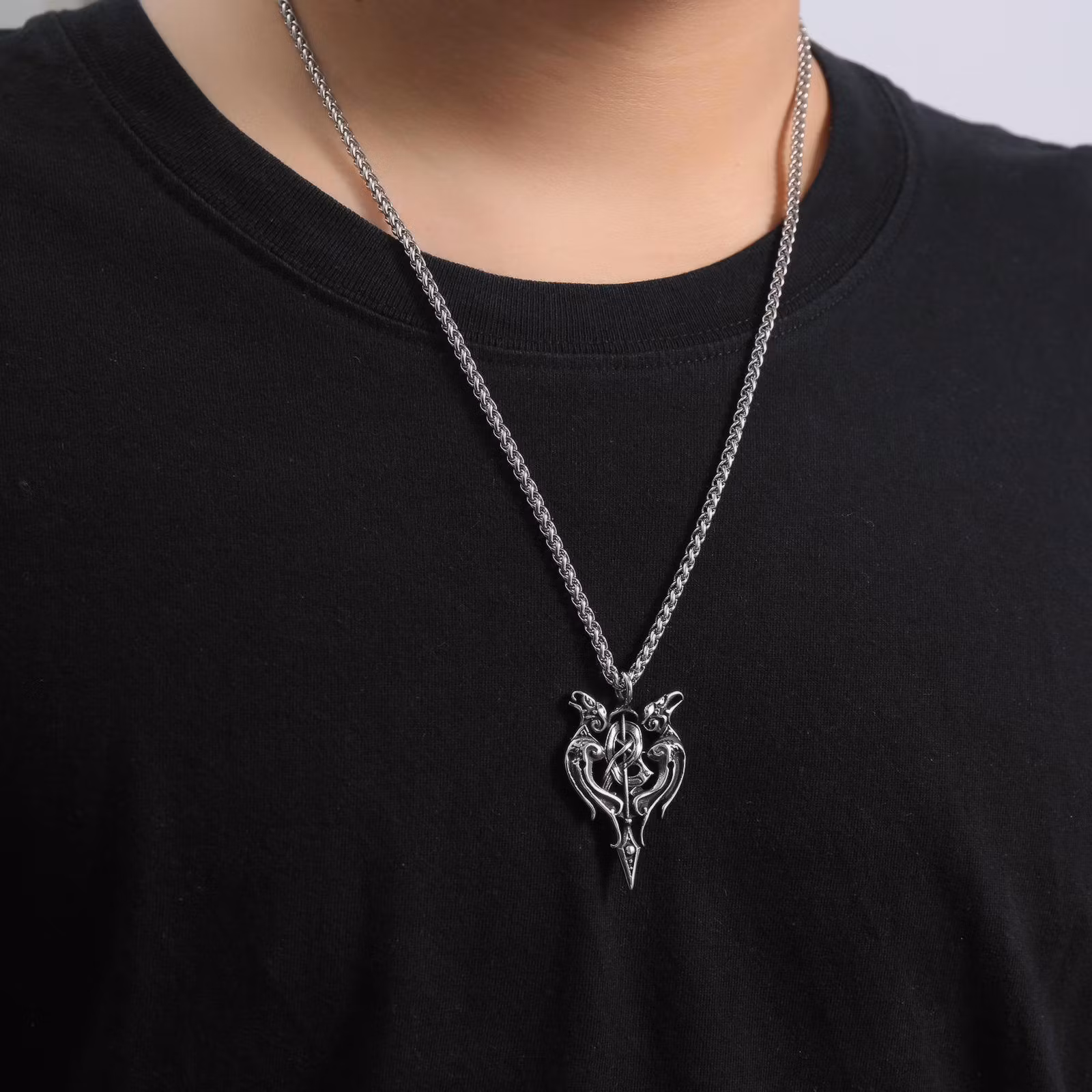 Halsband Odens Korpar