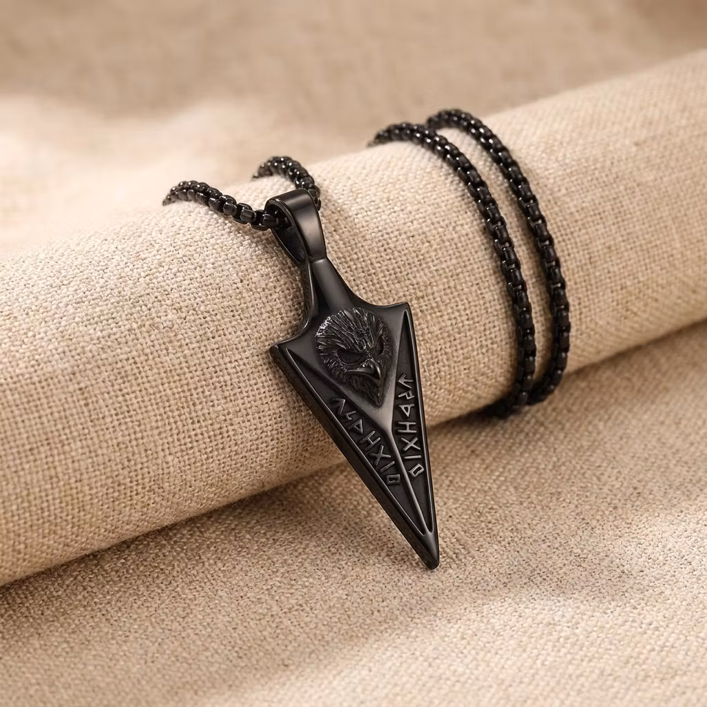 Halsband Korpspjutet