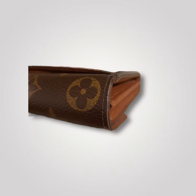 Louis Vuitton Pre-owned Zarah Wallet Monogram-SH2021-250