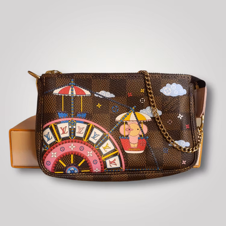 Louis Vuitton Pre-owned Mini Pochette Accessoires Damier Winter Collection SH2021-343