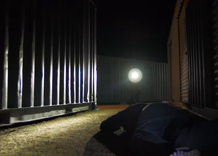 Breakthrough® BT2+ Orange Hybrid Right Angle Light