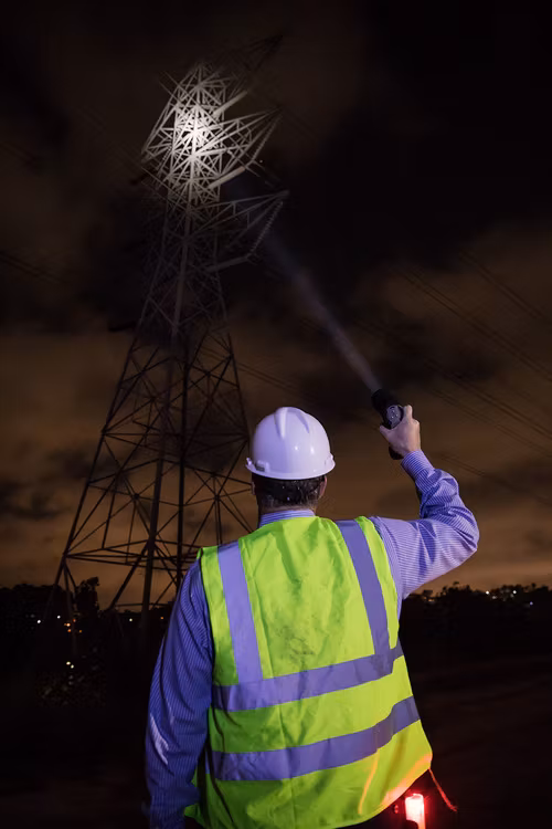 Breakthrough® BT2+ Orange Hybrid Right Angle Light