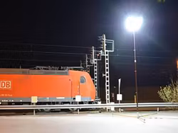 PNEUMATIC LIGHT MAST