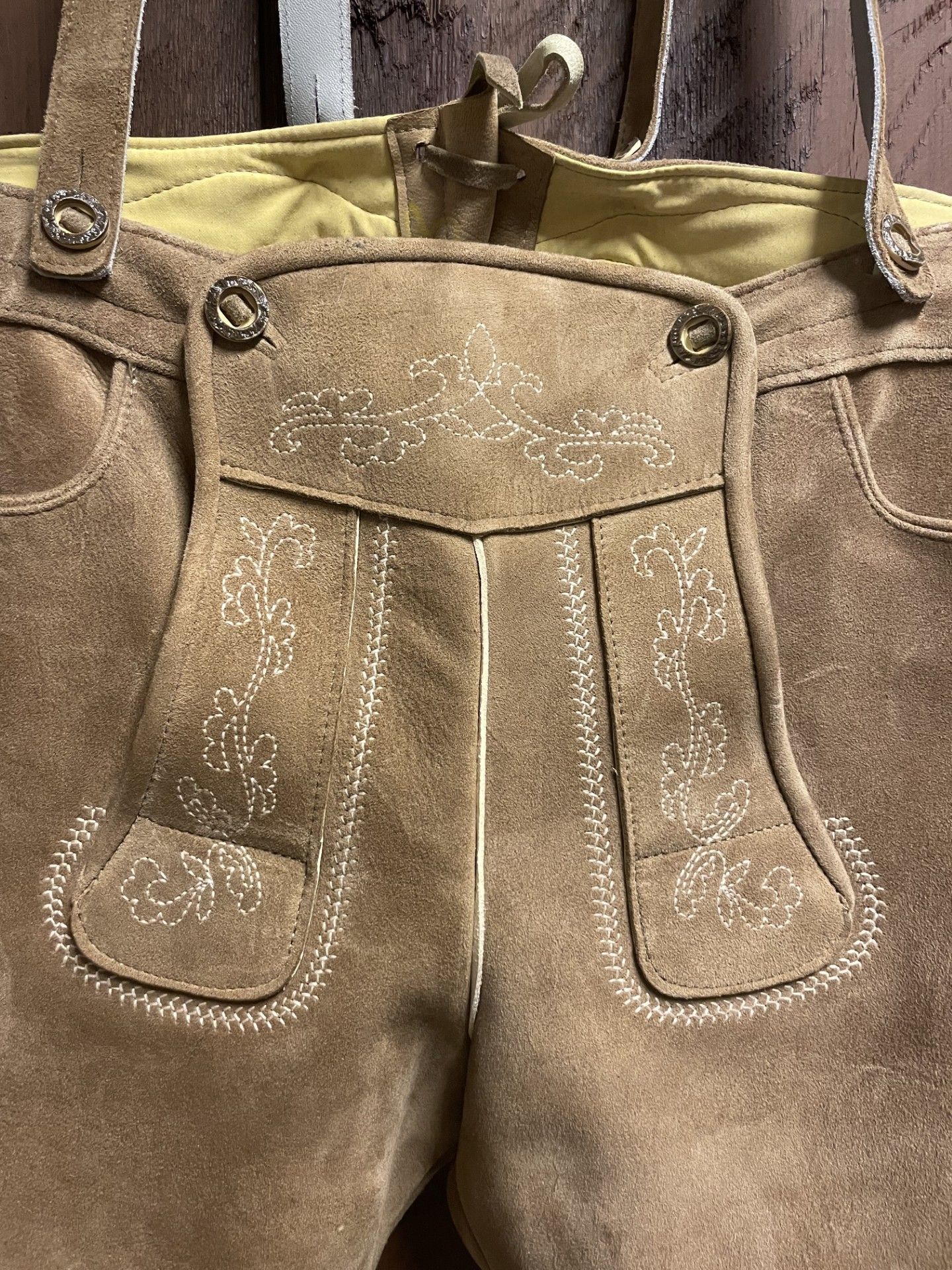 Arnold Weiss " ljus mocca med hängsle " , Beige