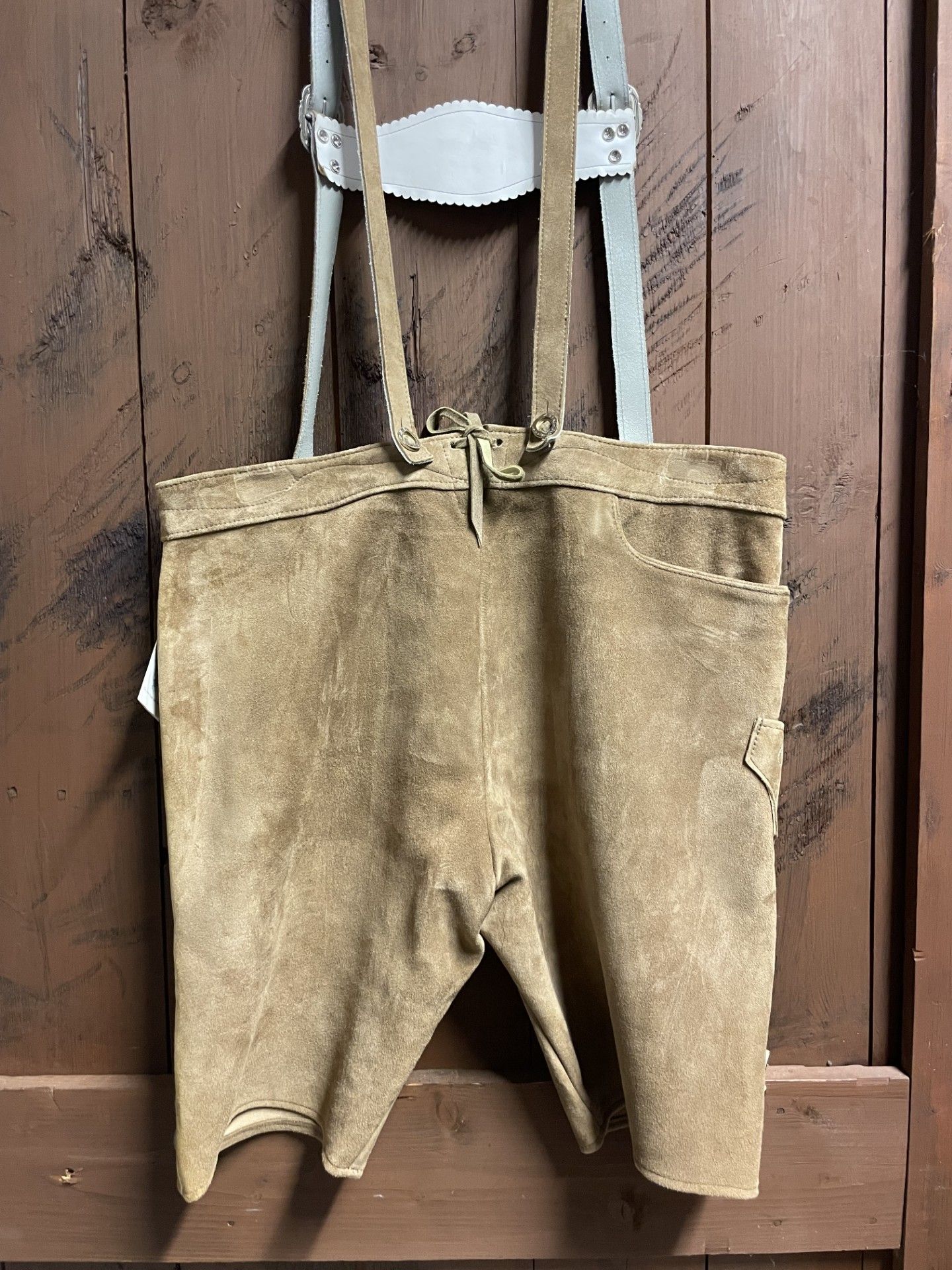Arnold Weiss " ljus mocca med hängsle " , Beige