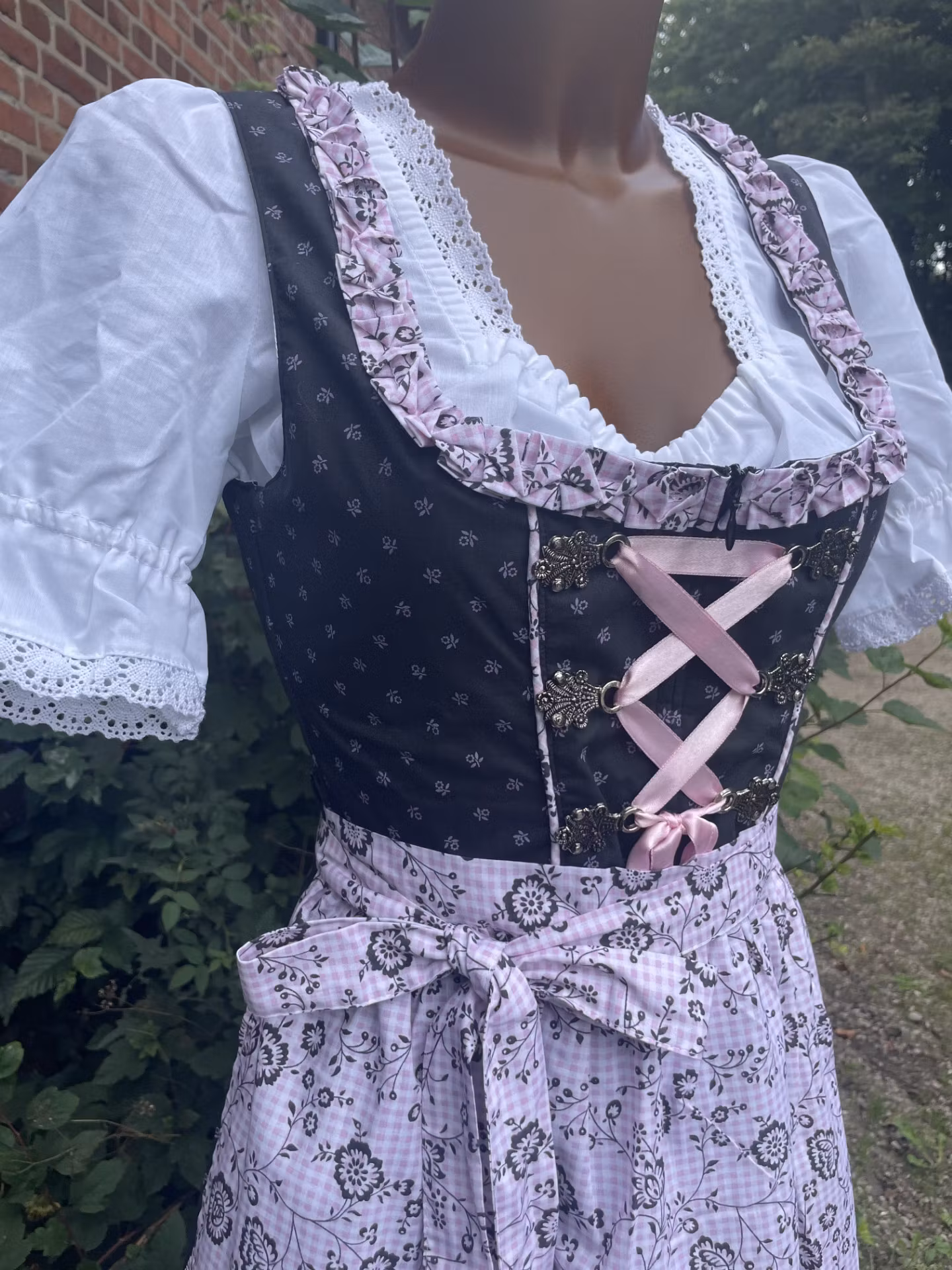 Ramona Lippert "Katy" Dirndlklänning , Brun / Rosa