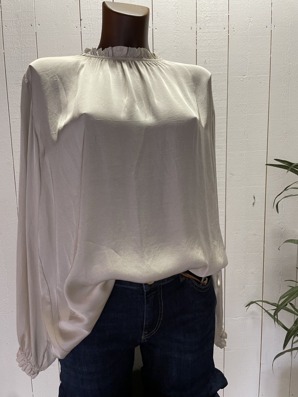 Maja Roos blus " Valetta"  Ivory