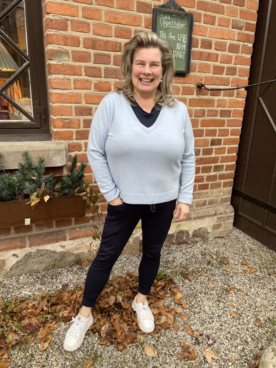 Rosas V-ringad cashmere tröja "Sky Blue"