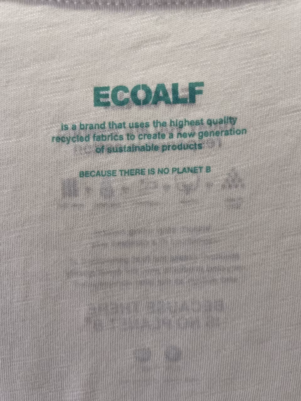 ECOALF t-shirt " Beacause there is no planet B " grön