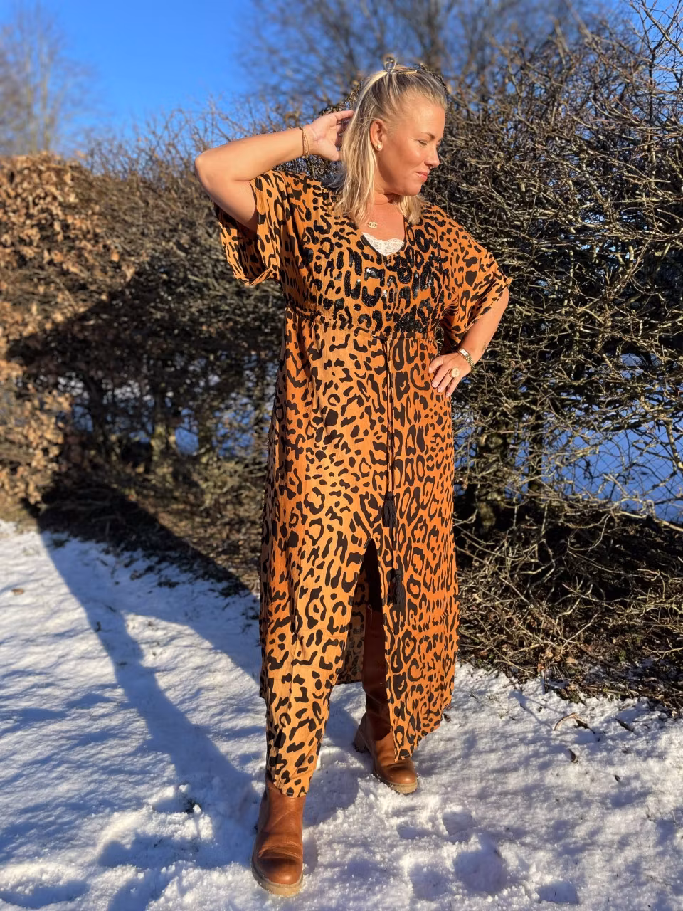 LOLA CASADEMUNT  " Leopard klänning " med kort ärm