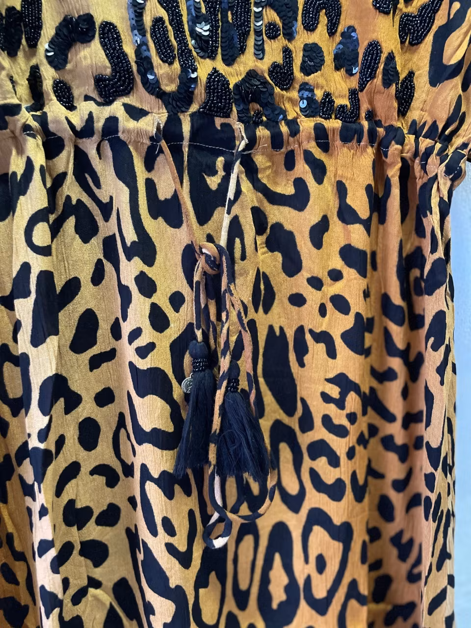 LOLA CASADEMUNT  " Leopard klänning " med kort ärm