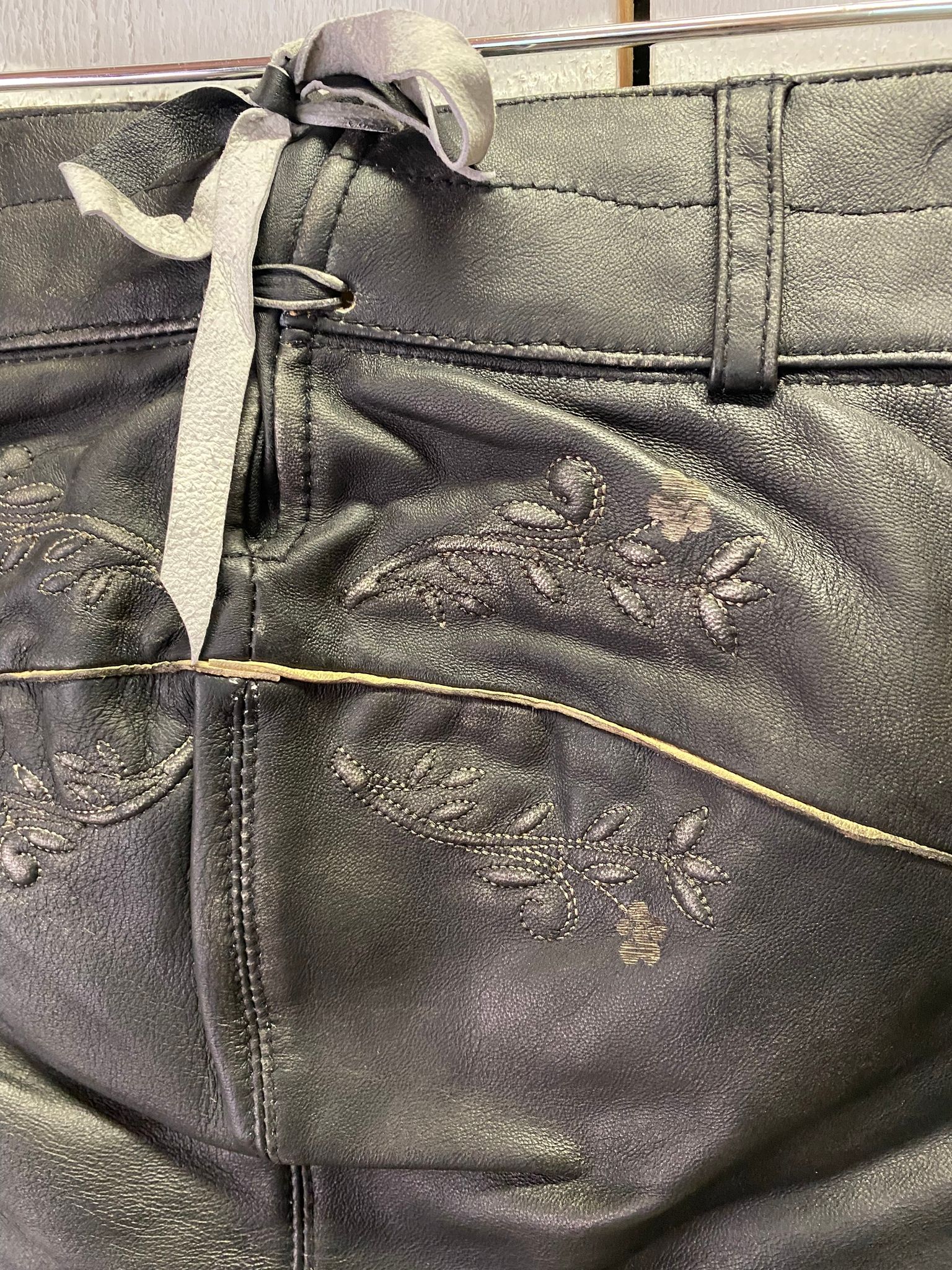 Dam Lederhosen  ”Johanna”  Trachten Rebell, svart