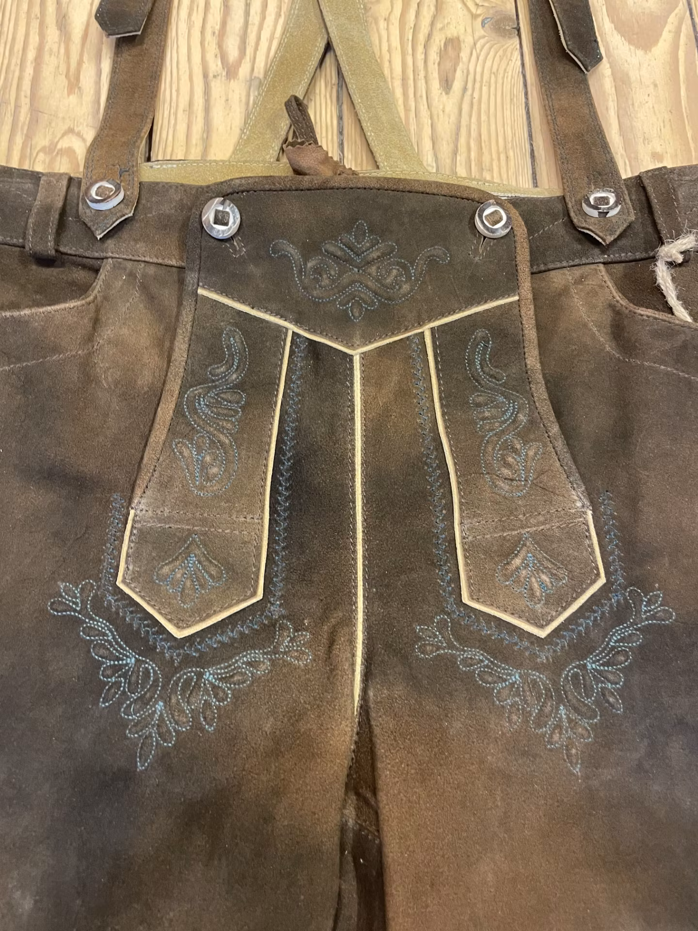 Lederhosen med hängslen "Steeffen ", Trachten Rebell