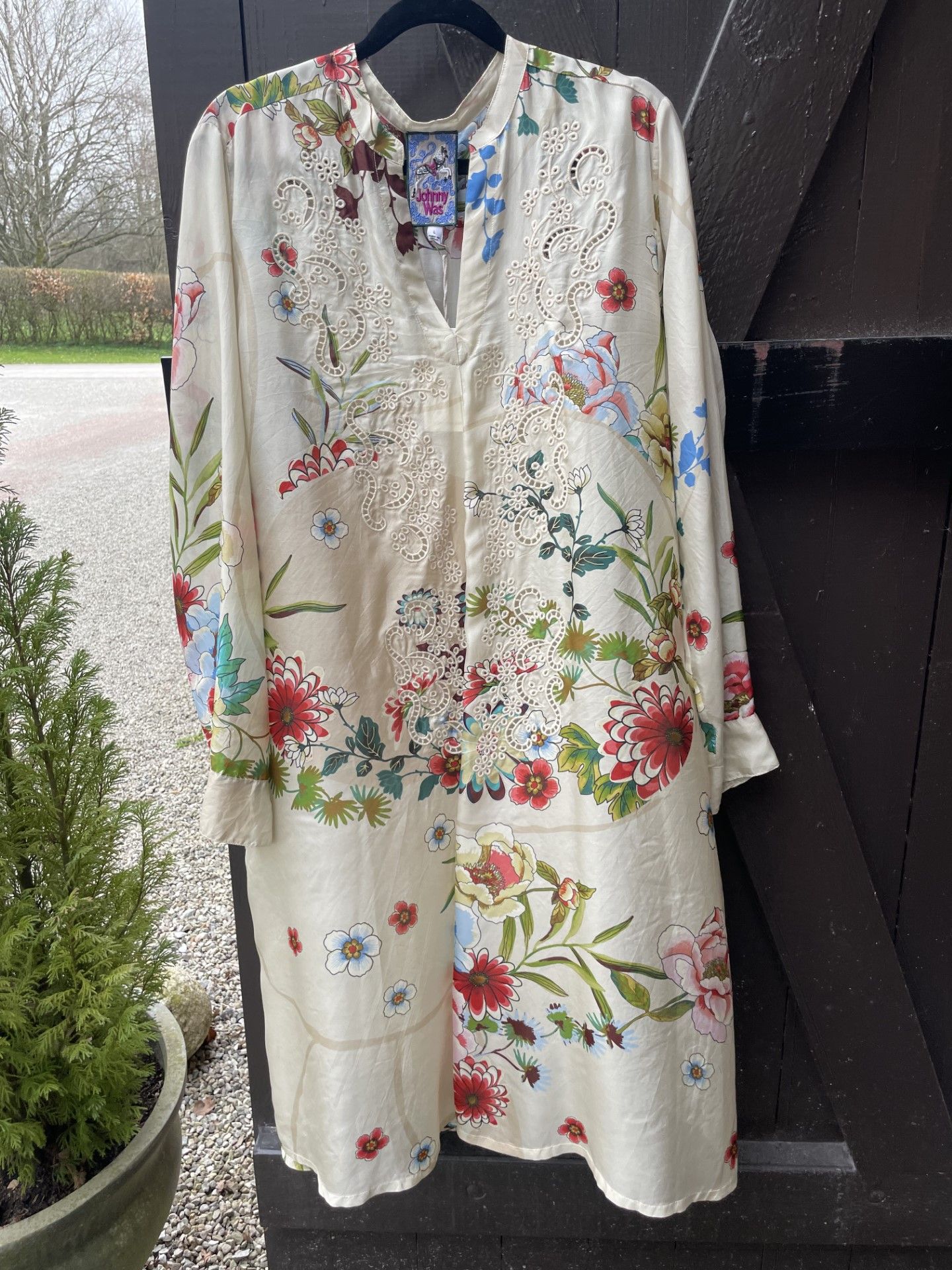 Johnny Was " Sakuru Viorel Dress "