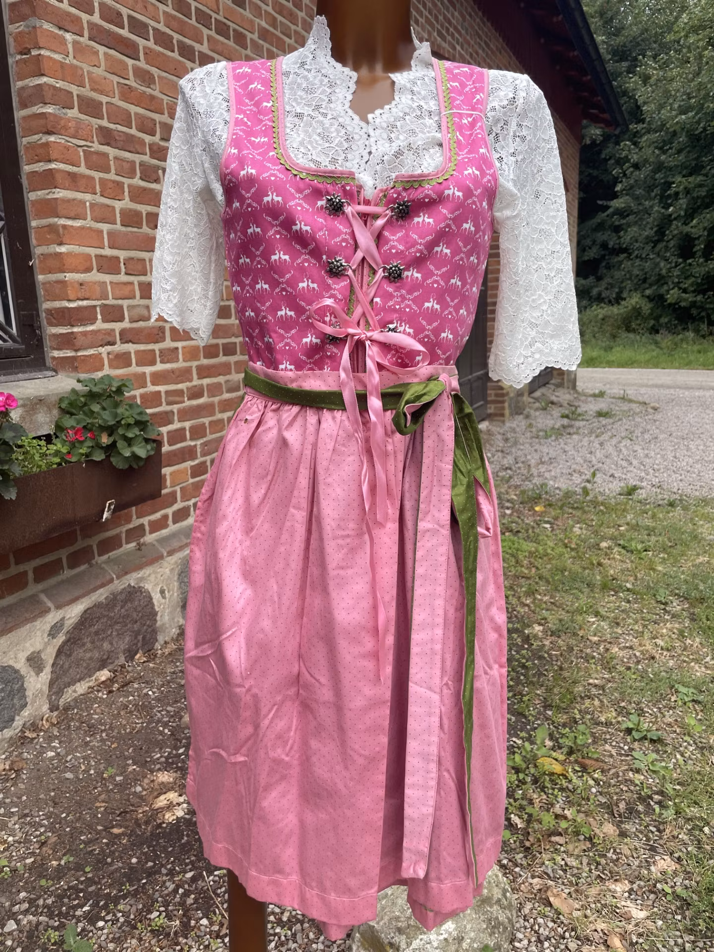 Ramona Lippert " Rosa hjortar " , Rosa / grön