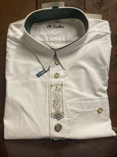 Herrskjorta " vit med broderier & metalldetaljer " , Regular fit / OT
