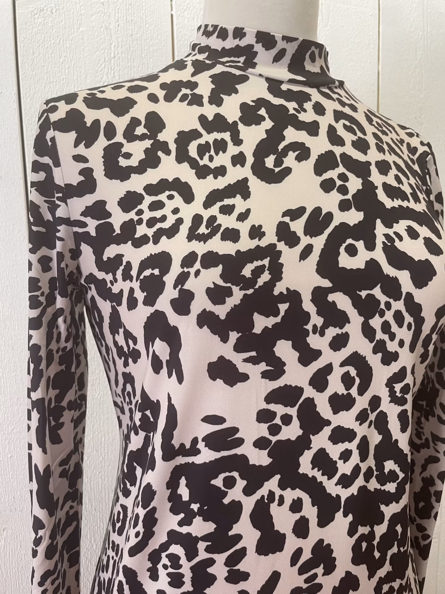 Oui " turtleneck " tröja , leopard