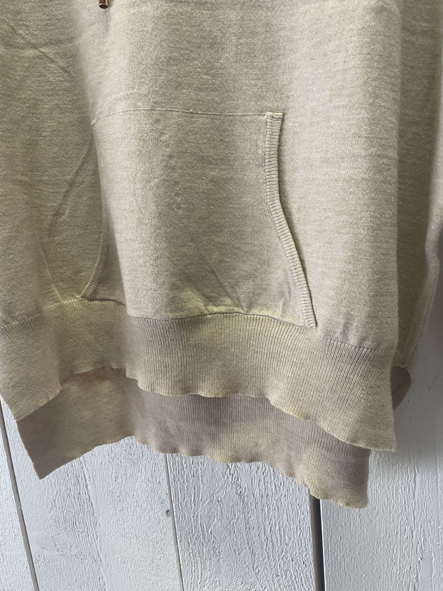 ANANKE "Luvtröja nitar" , Beige