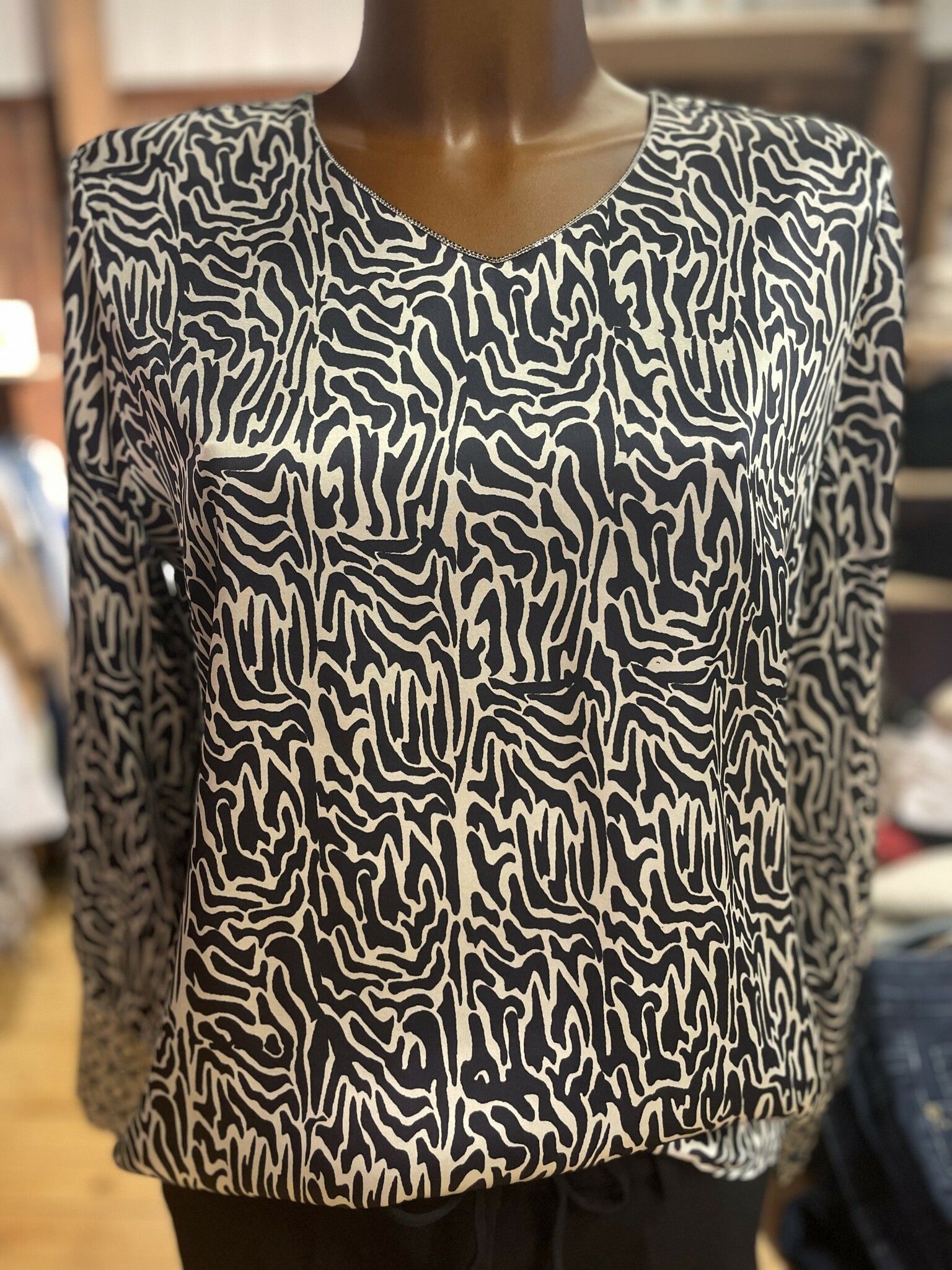 Max Volmary blus " abstrakt mönster " , Marin/creme