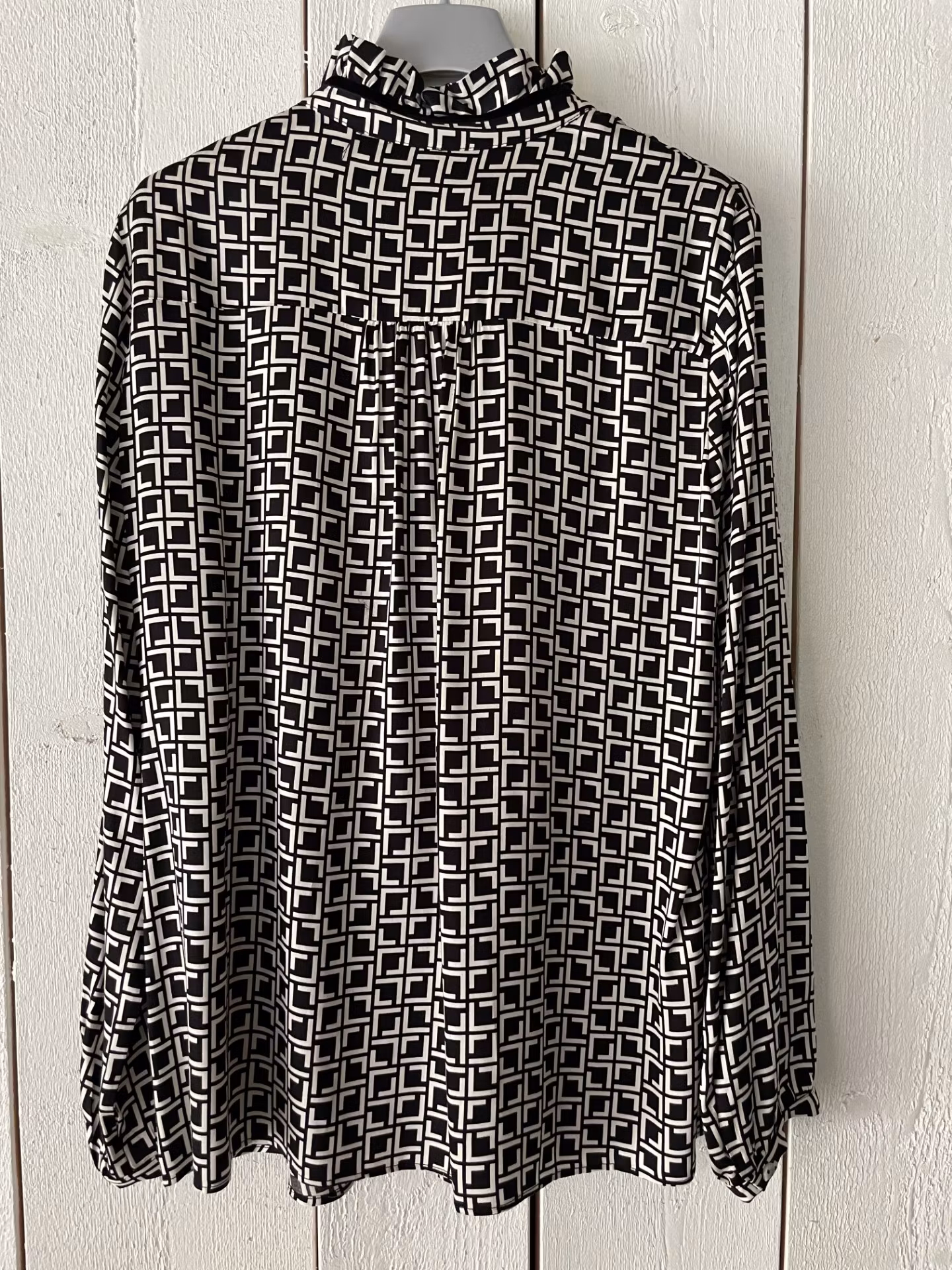 Bariloche blus " Siena " svart / vit