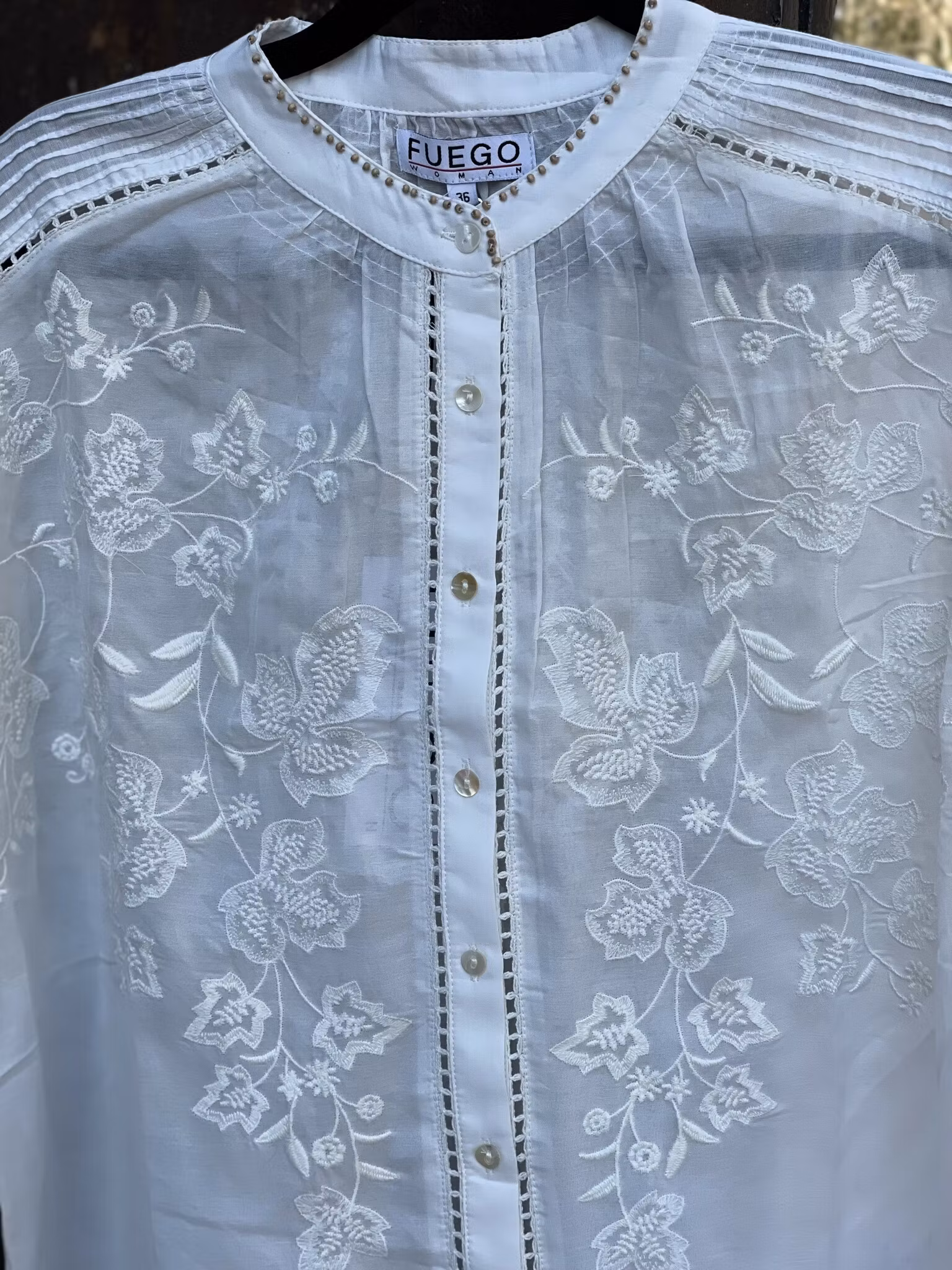 Fuego blus "Broderi & pärlor " , Off White
