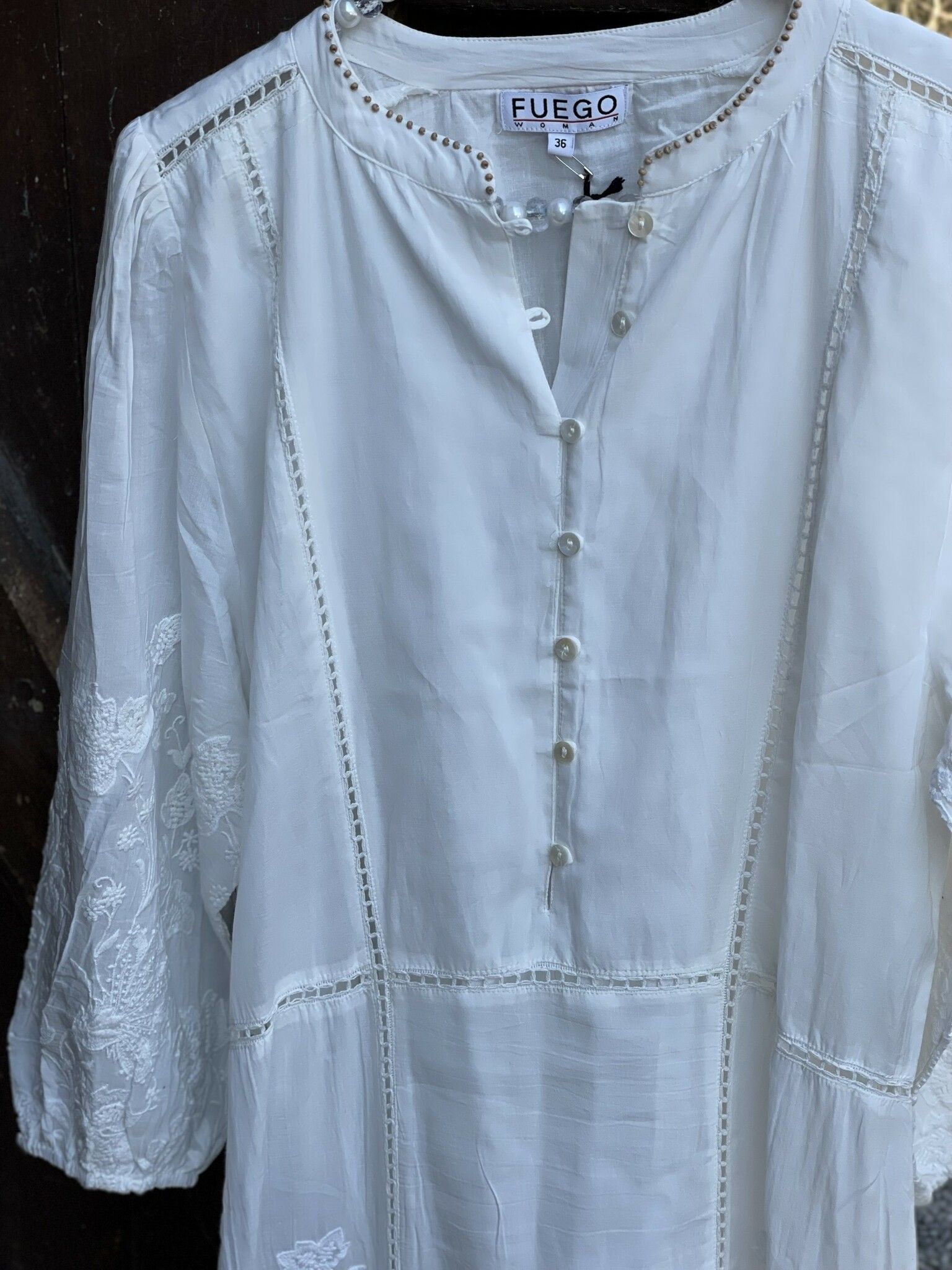 Fuego klänning " broderi & pärlor " , Off white