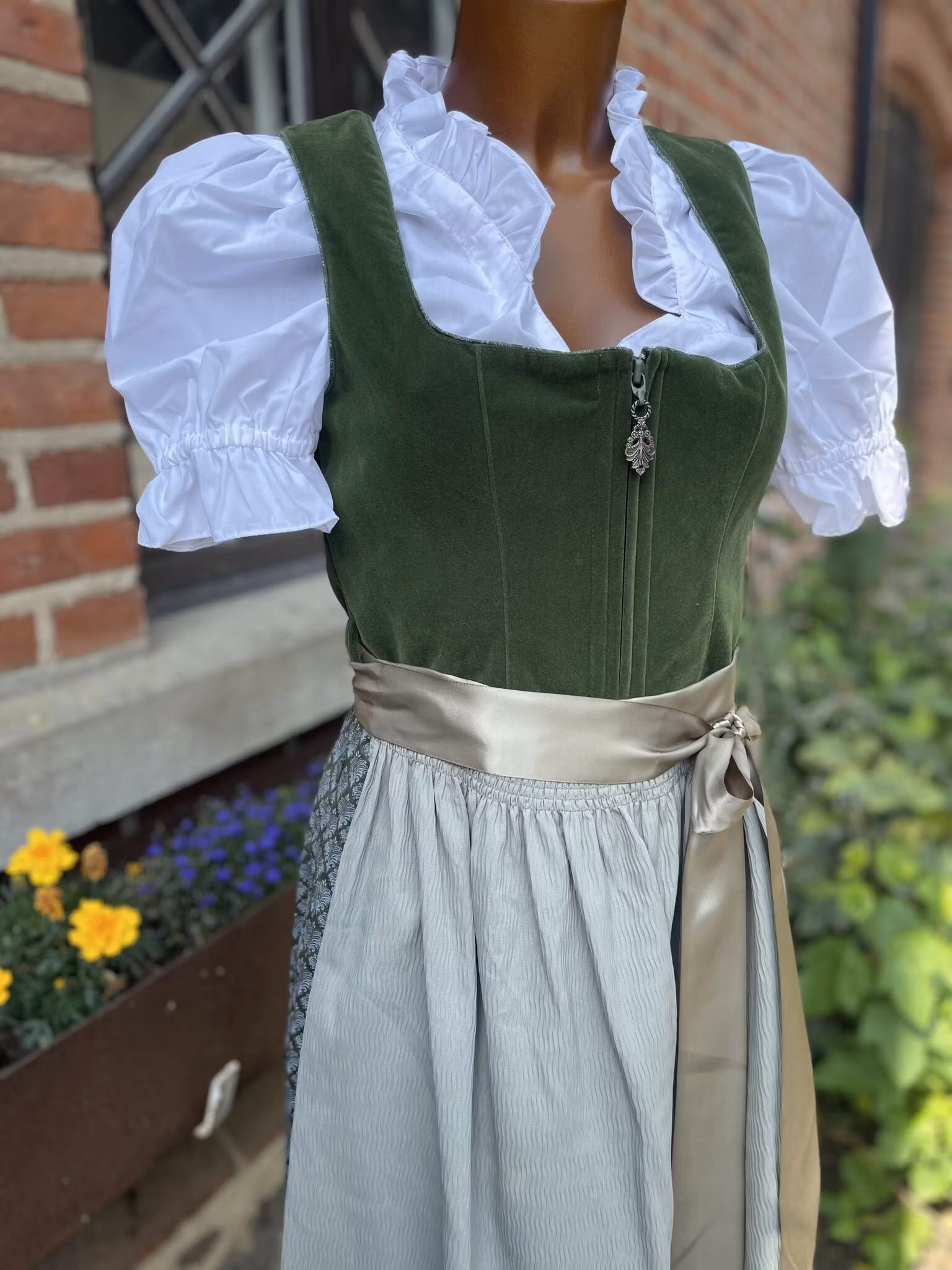 MarJo Trachten " Gerach " Dirndlklänning , Farn