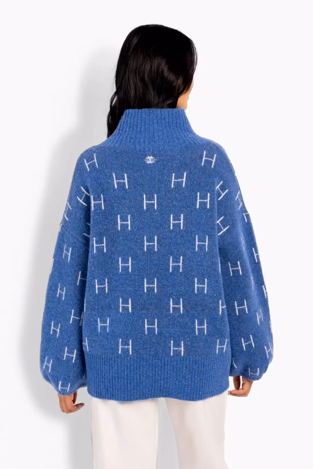 HÉST " Fam sweater" short, Blue Yonder