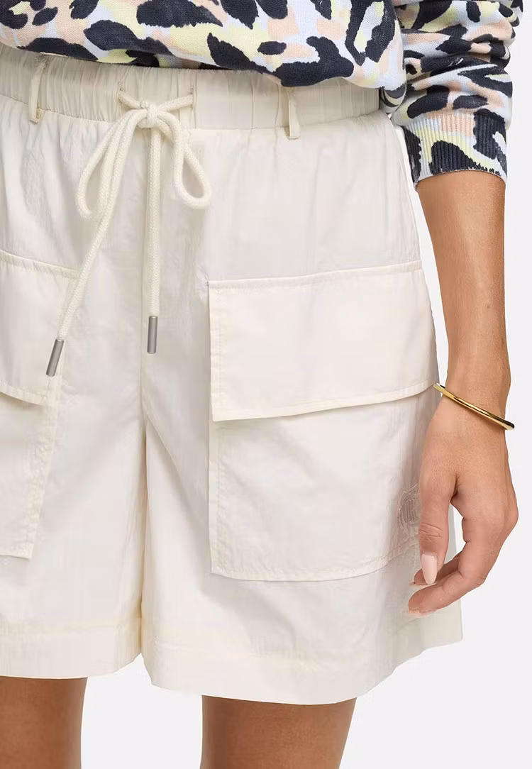 Catnoir shorts med fickor fram , vanilj
